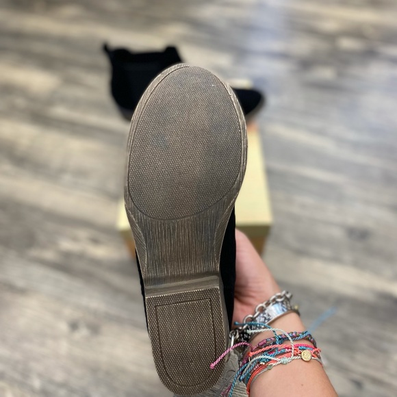 Black Very G booties - Picture 7 of 7